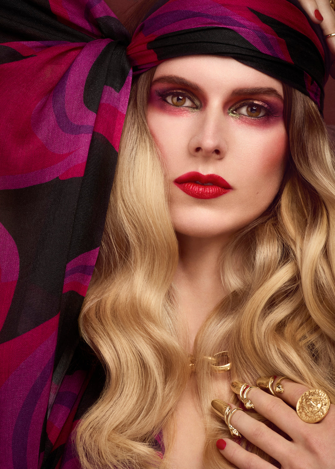 UK SCARVES & HATS